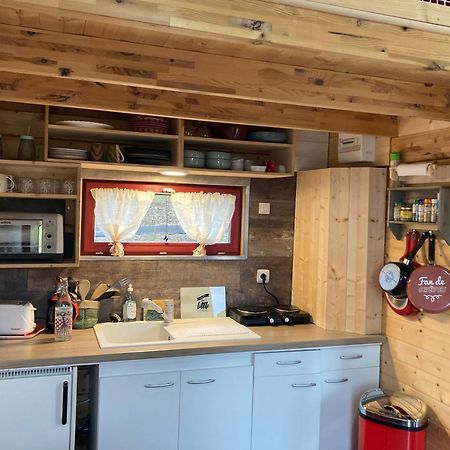 La P'Tite Maison Bois Du Herisson Menetrux-en-Joux Exterior foto