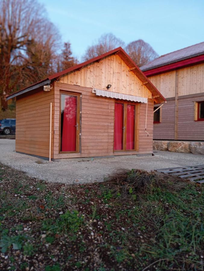 La P'Tite Maison Bois Du Herisson Menetrux-en-Joux Exterior foto